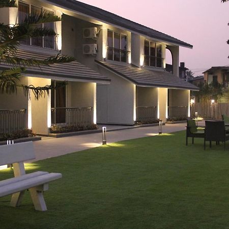 Meritas Adore Resort Lonavala Exterior foto