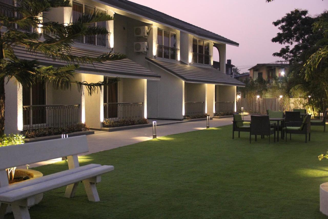 Meritas Adore Resort Lonavala Exterior foto